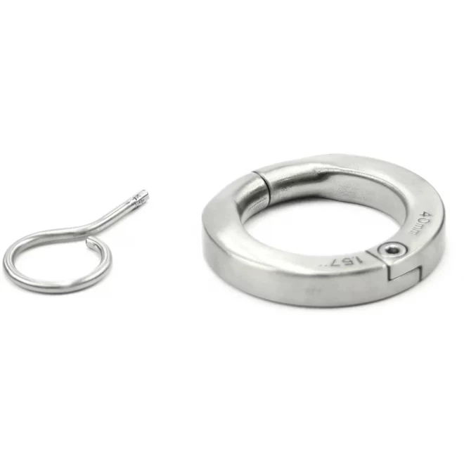 Bon4 lockable cock ring 40 mm.