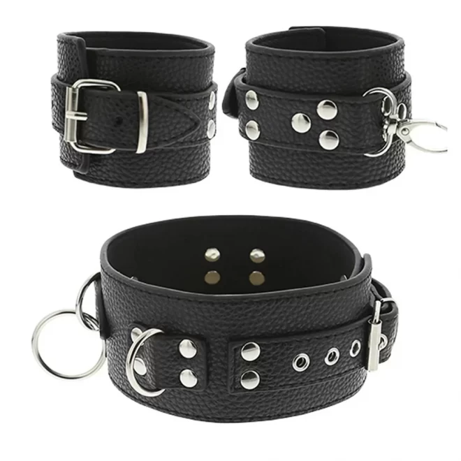 BLAZE COLLAR & CUFF SET