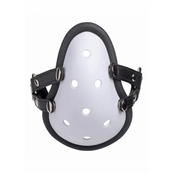 Musk athletic cup muzzle with removable straps